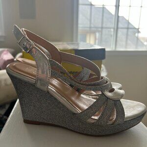 Silver Wedges